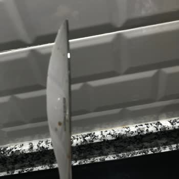 Karaca Züccaciye Pas Ve Çizikler Mevcut