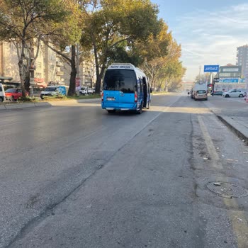 Ankara Minibüsçüler Odası 06 J 0077 Plakalı Adam.