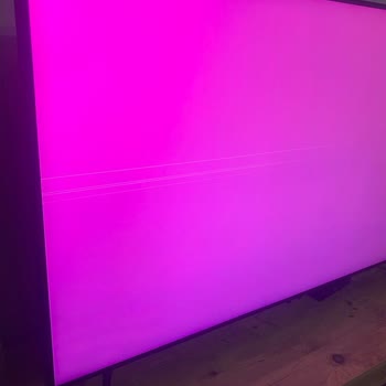 Samsung TU8000 Ekran Piksel Sorunu