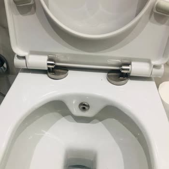 Kale Marka Yavaş Kapanır Klozet Kapağı Tam Kapanmıyor.