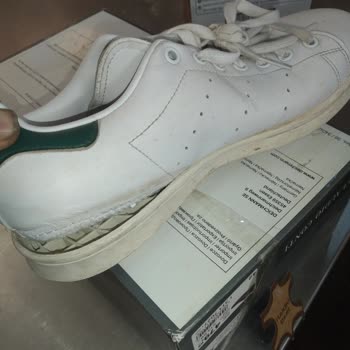 Adidas Ayakkabı Ayıplı Ürün