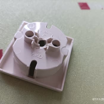 Panasonic Electric Works Viko Karre Prizler Kırılıyor