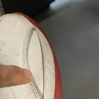 Jump Spor Ayakkabısının Bir Ay Olmadan Yırtılması