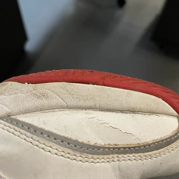 Jump Spor Ayakkabısının Bir Ay Olmadan Yırtılması