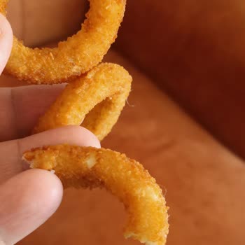 Kocatepe Dürümcüsü Soğan Halkaları Kıl Doluydu