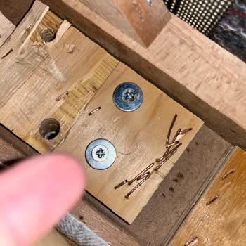 Kelebek Mobilya Kulu Kelebek Mağazası Montaj Ekibi Tüm Ürünlere Hasar Verdi.