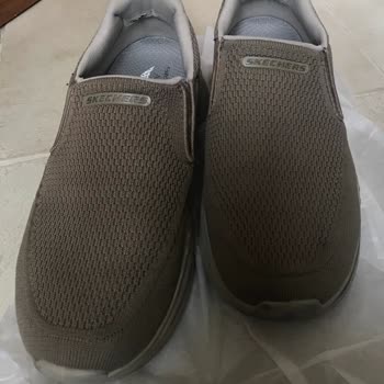 Skechers Kalitesiz Spor Ayakkabı Şikayeti