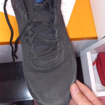 Reebok Ürün Deforme Çıktı