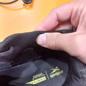 Reebok Ürün Deforme Çıktı