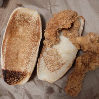 Fuaye Çarşı Popeyes Eksik Ürün Veriyor