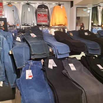 Rodi Jeans Mağazada Ucuza Satılan Etkinlikte Pahalı Satılıyor