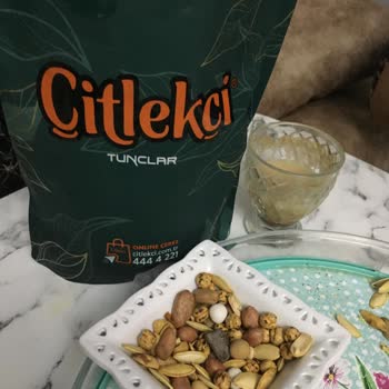 Çitlekçi Kuruyemişten Taş Çıktı