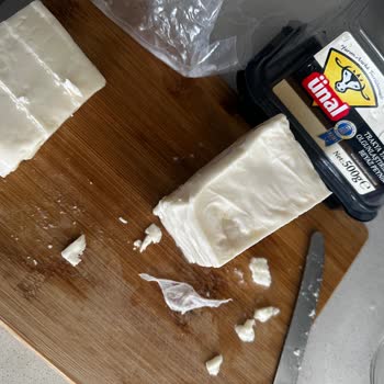 Ünal Peynircilik İçinden Yenmesi Mümkün Olmayan Plastik Çıktı