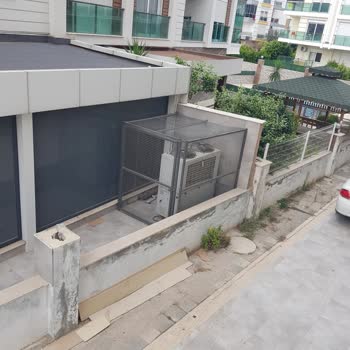 BİM Klima Motoru Penceremin Dibinde