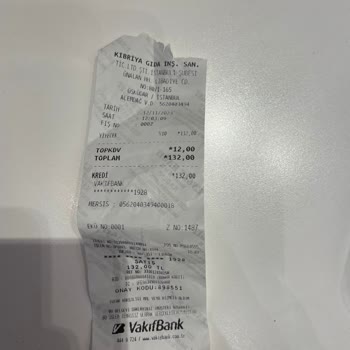 Hacıoğlu Restaurant Lahmacunda Plastik Şoku!