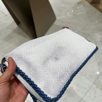 Vakko'dan Aldığımız Çantada Meydana Gelen Renk Değişimi Ve Deformeler.