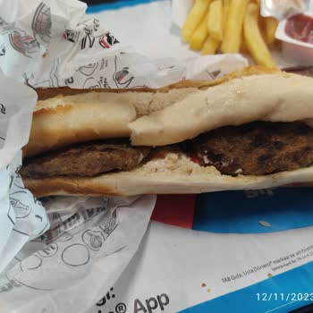 Usta Dönerci Köfte Menü Çok Kötü