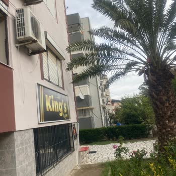Türk Telekom Kabloları Sarkmış Ve Dağınık