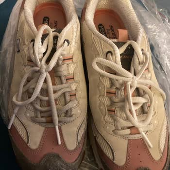 Skechers Ayakkabısının 1.5 Ay İçinde Ön Burun Yırtılması