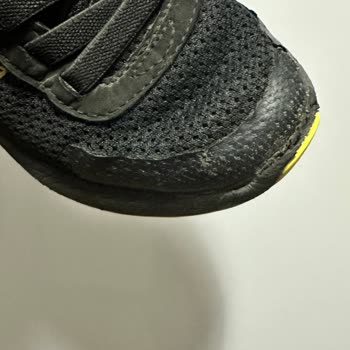 Skechers 2 Ayda Mahvoldu.
