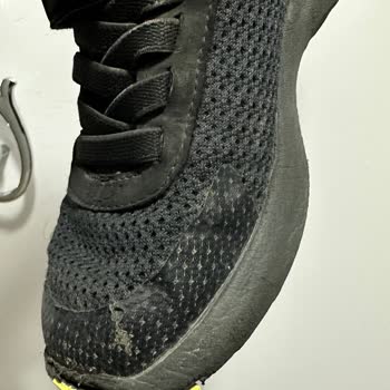 Skechers 2 Ayda Mahvoldu.