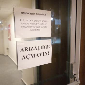 Terzioglu Öğrenci Yurdu Kız Yurdunda Kapı Problemi