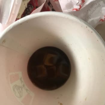 KFC Lüleburgaz Kötü Soğuk Hizmet Yerlerde