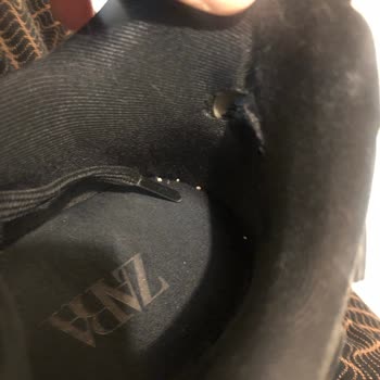 Zara Ayakkabı Arka Kısmı Yırtıldı