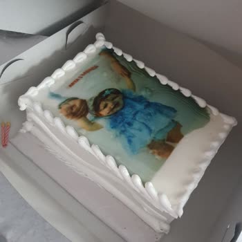 Yiğit Unlu Mamülleri (Yeni Girne) Yeni Girne Pasta Şikayeti