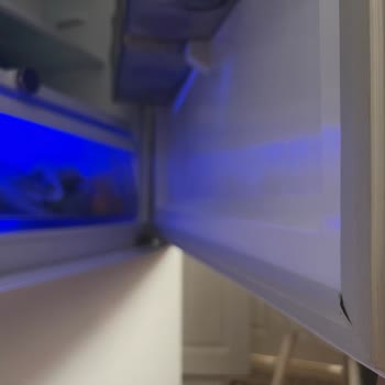 Arçelik Servisin Zarar Verdiği Buzdolabının Yenisi İle Değişimi