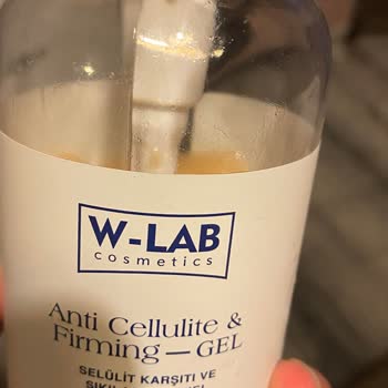 W-LAB Cosmetics Üründe Kıl Bulma Ve Müşteri Hizmetleri Sorunu