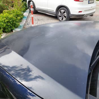 Mercedes E200 Model Aracın Kaput Filmi Kaplaması Sorunu