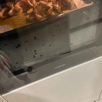 Silverline Fırın Kapağında Buğu Ve Su Kabarcığı