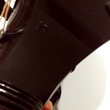 Pierre Cardin Giyim Ayakkabıdaki Ters Çivinin Ayağa Batması!