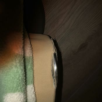 ebebek Bir Buçuk Ay Önce Aldığımız Ana Kucağının Kumaşı Yırtıldı