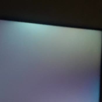 Sunny Televizyon Işık Sızması