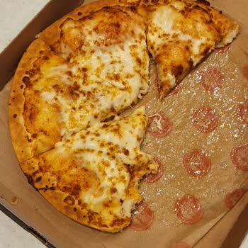 Pizza Hut Kalitesiz Ve Ayıplı Ürünler