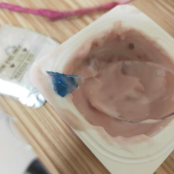 Activia Yoğurttan Plastik Çıktı