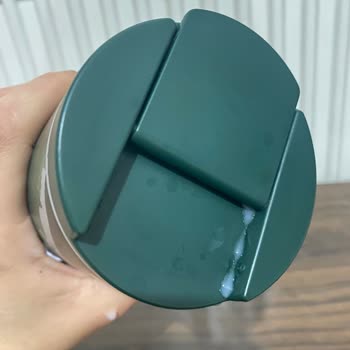 Starbucks Coffee Termos Sızıntısı Hayal Kırıklığı Yarattı
