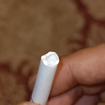 Philip Morris Paketin İçinden Ezilmiş Sigara Çıktı