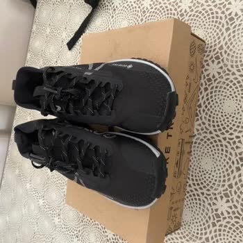 Nike Mağaza Yetkililerinin Sorunlu Olan Ürünle İlgilenmemesi