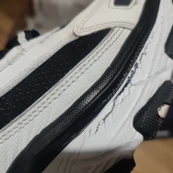 Skechers 3800 TL'lik Ayakkabının 2 Ayda Yıpranması!