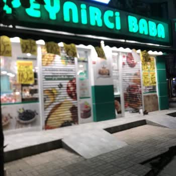 Peynirci Baba Kapanış Saatinden Önce Kapatıyor