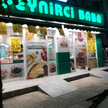 Peynirci Baba Kapanış Saatinden Önce Kapatıyor