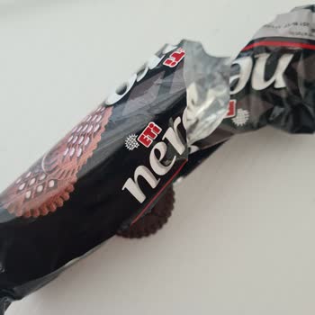 Eti Gıda Eti Nero'da Şok! Açtığımda Kurt Çıktı!