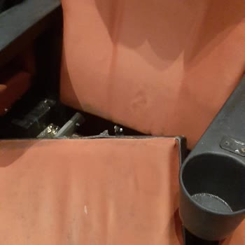 Paribu Cineverse Koltuklar Kırık