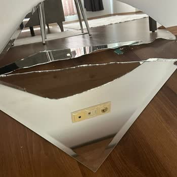 Enza Home Ayna Kendiliğinden Düşme