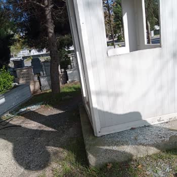 İBB - İstanbul Büyükşehir Belediyesi  Mezarlık Sorunu