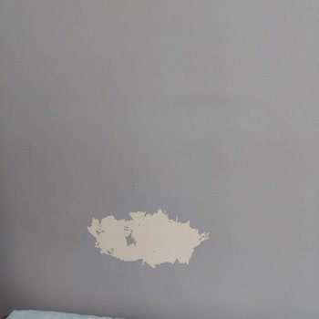 Filli Boya İç Cephe Boyası Duvardan Kalkma Yapıyor.