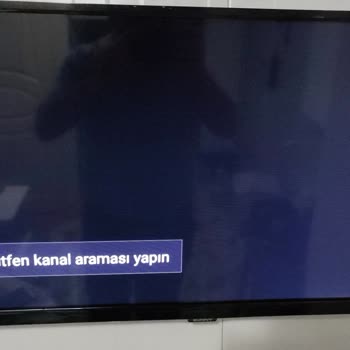 Sunny Lütfen Kanal Araması Yapın Diyor Kanal Araması Yapıyorum Kanallar Yok